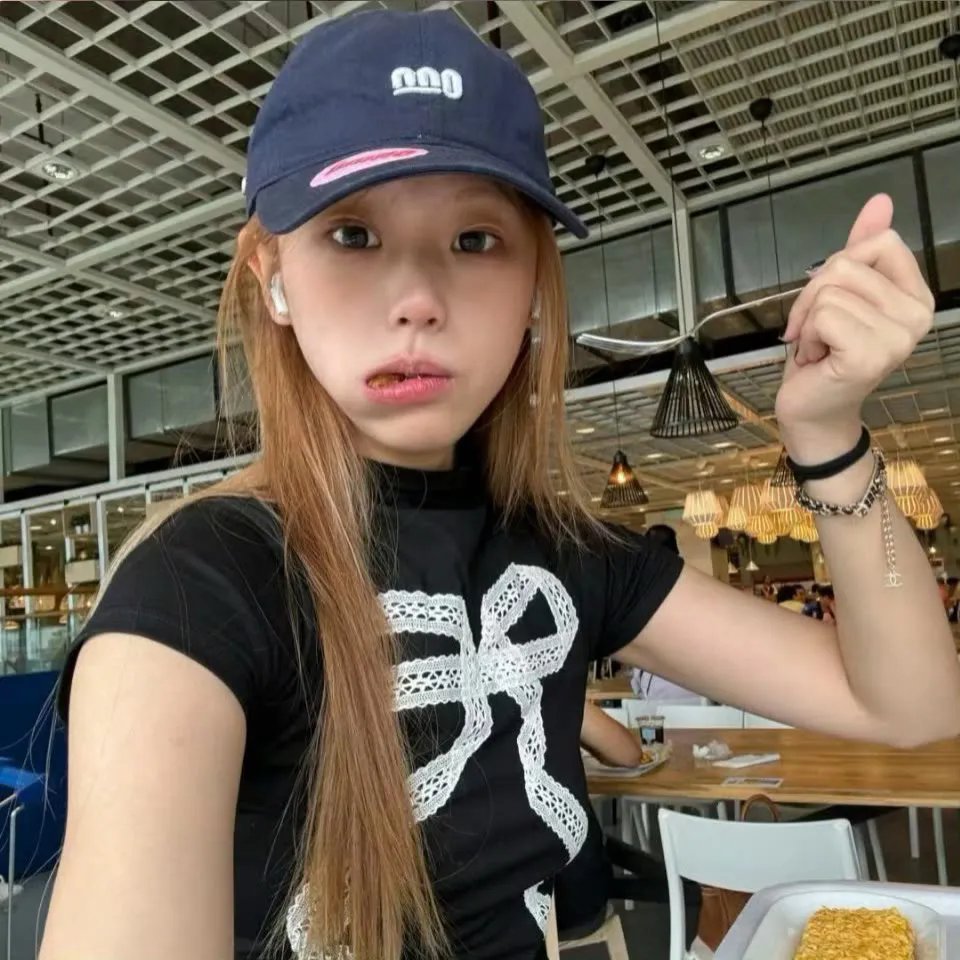 缺席的人